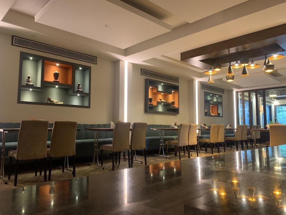Royale Sarovar Portico Agra Agra  Esterno foto