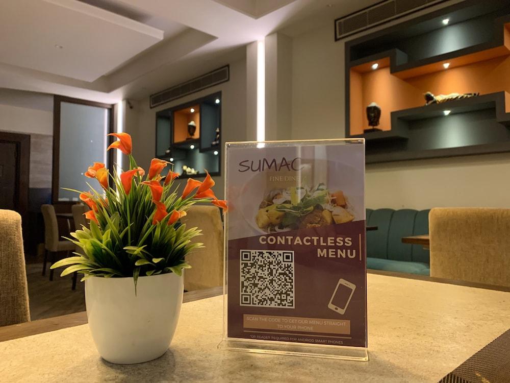 Royale Sarovar Portico Agra Agra  Esterno foto