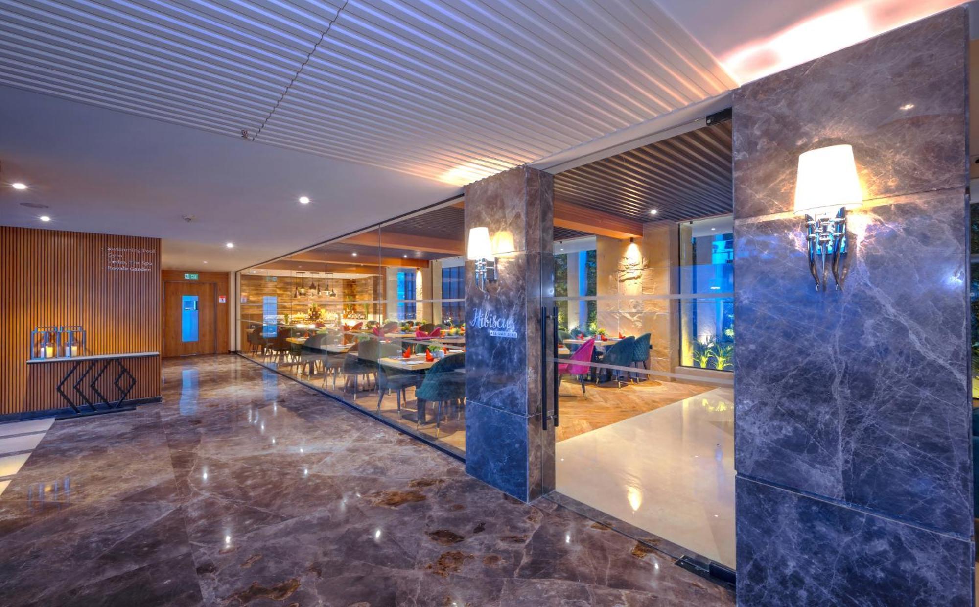 Royale Sarovar Portico Agra Agra  Esterno foto