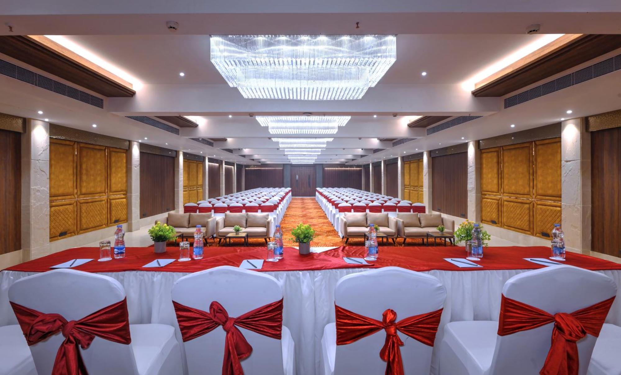 Royale Sarovar Portico Agra Agra  Esterno foto