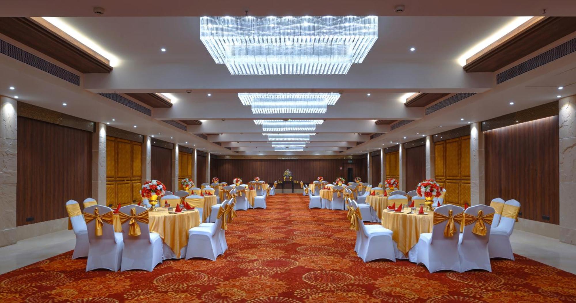Royale Sarovar Portico Agra Agra  Esterno foto