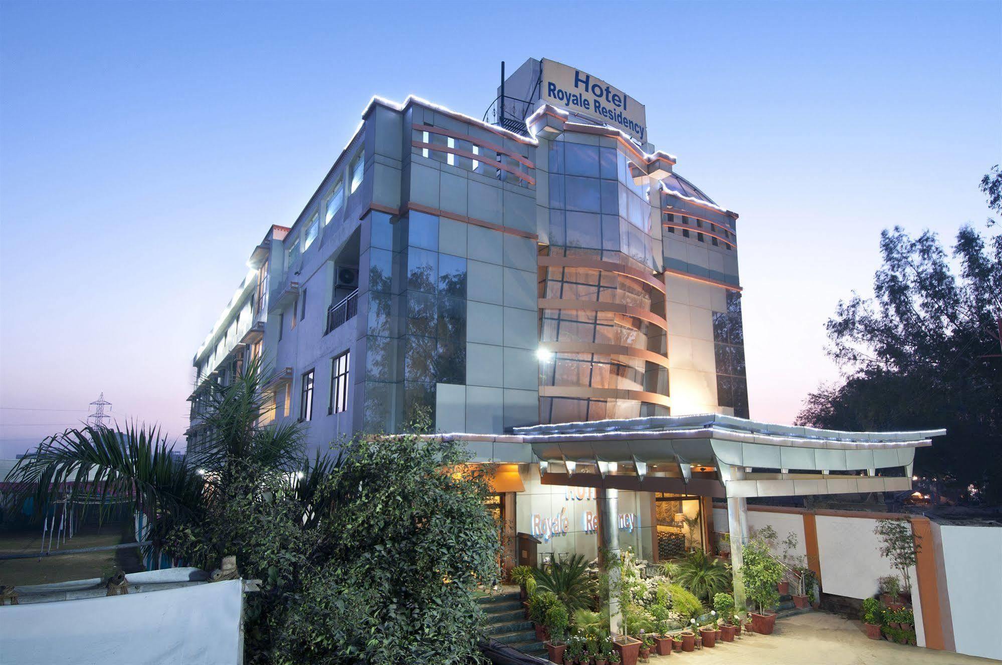 Royale Sarovar Portico Agra Agra  Esterno foto